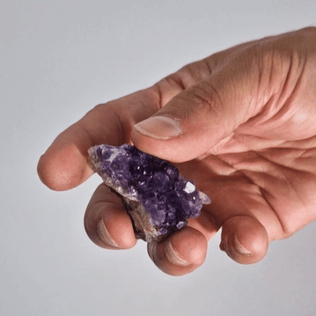 Kristall aus Amethyst (klein) – Balance & spirituelle Entwicklung