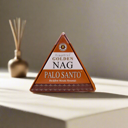 Magische Vijayshree Golden Nag Räucherkegel – Palo Santo