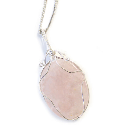Halskette mit Amethyst – Magischer Schwung